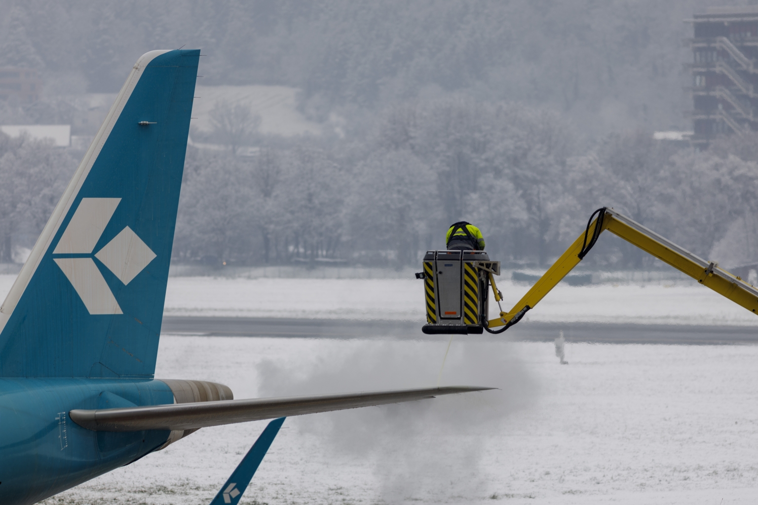 Preview 20221210 Winterflugtag am Innsbruck Airport (30).jpg